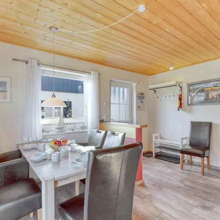 Holiday home La *