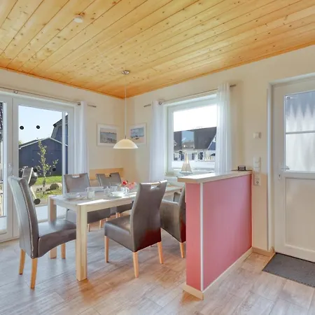 Holiday home La *
